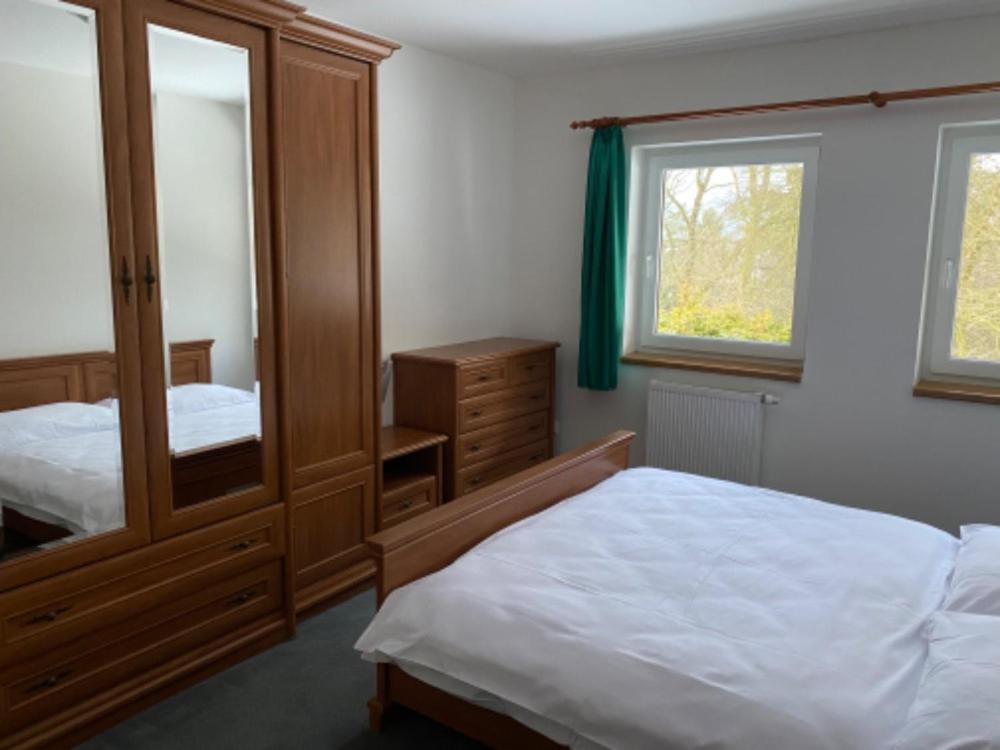 Hotel Selsky Dvur Perštejn Esterno foto
